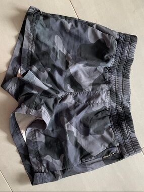 Old Navy Girl's Gray Camouflage Athletic Shorts